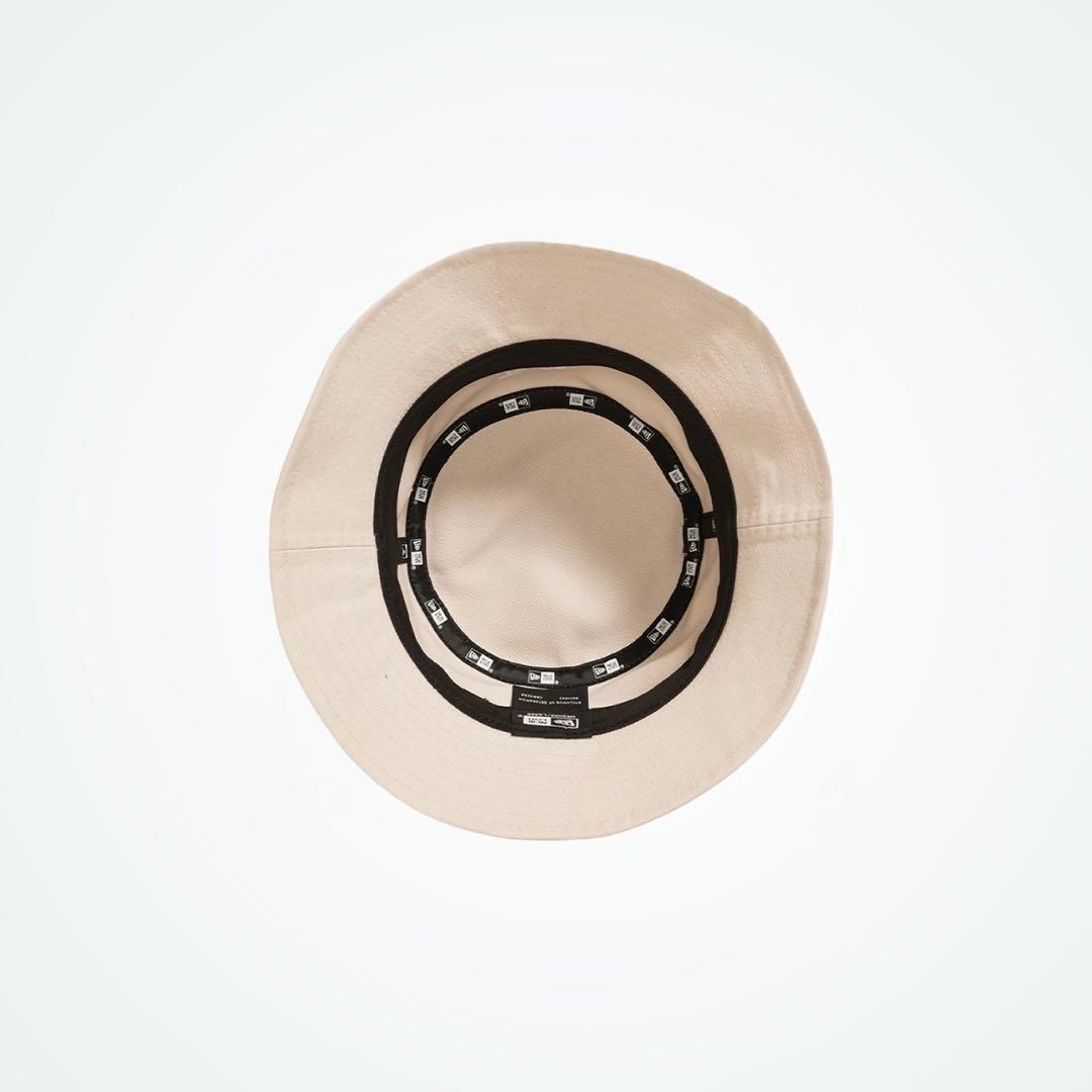 ミセスxスニダン ニューエラBUCKET01 MGA LOGO HAT ベージュ