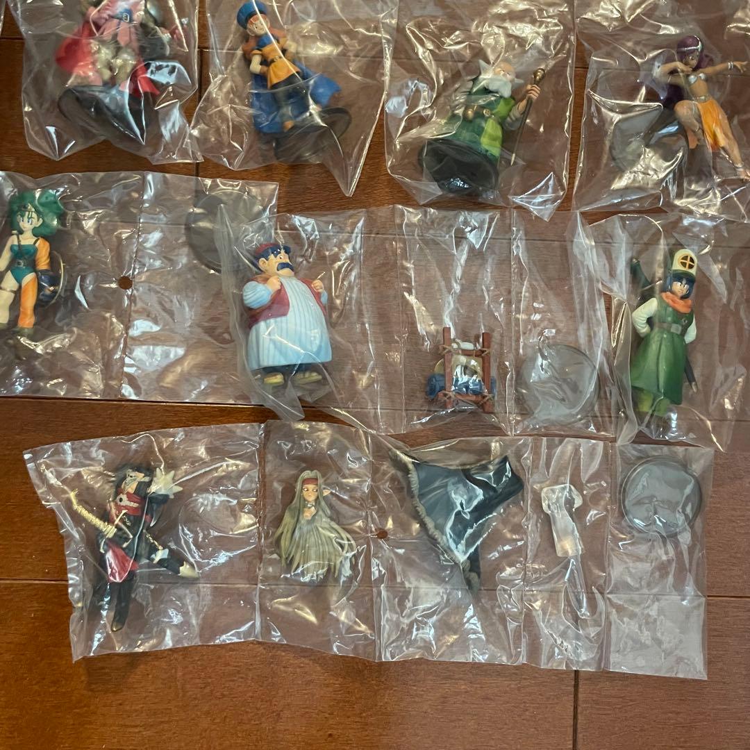 ドラゴンクエスト キャラクターフィギュアコレクション Ⅳ Ⅴ Ⅵ 24種コンプ