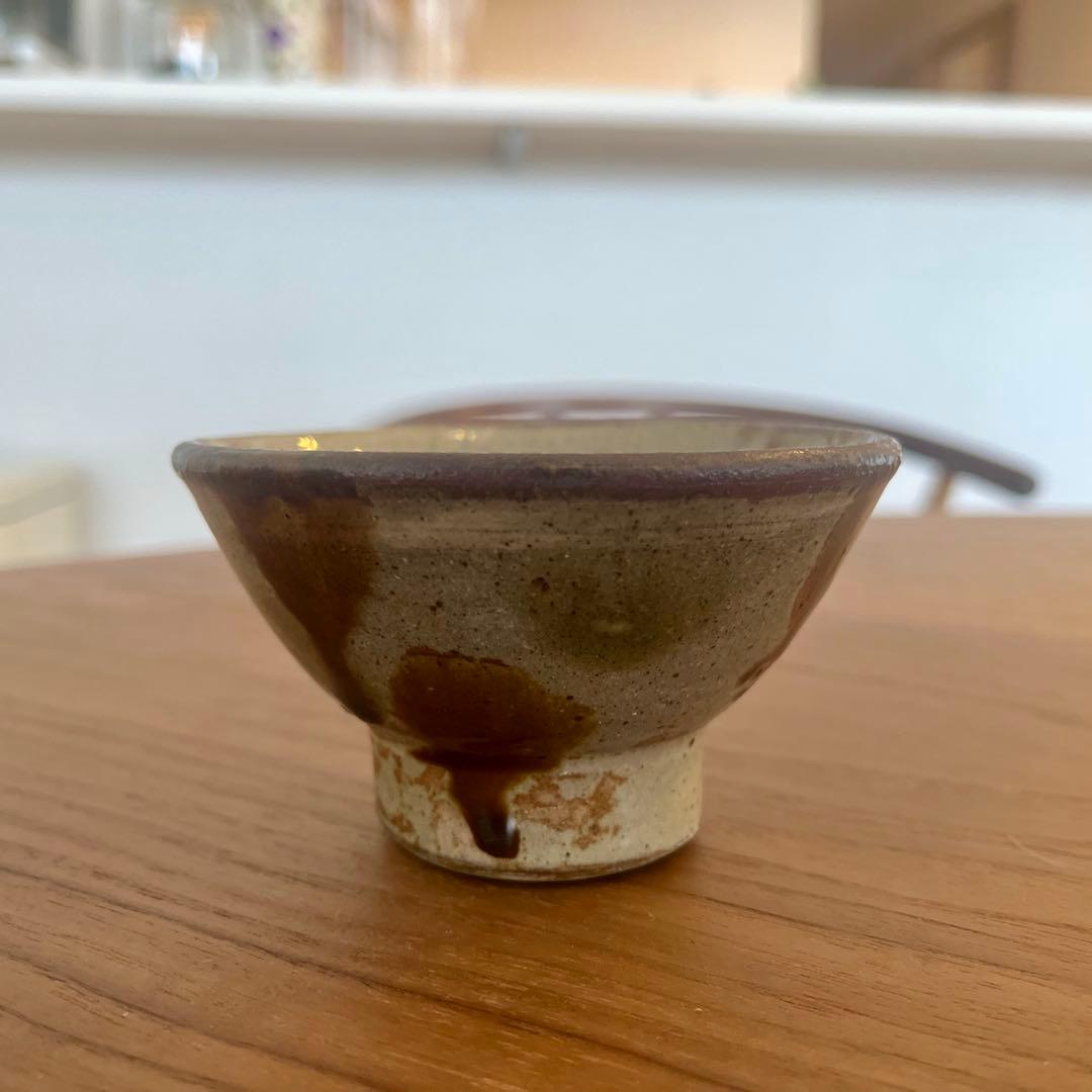 人間国宝 金城次郎 作　三彩ぐい呑み（共箱なし） 壺屋焼・やちむん