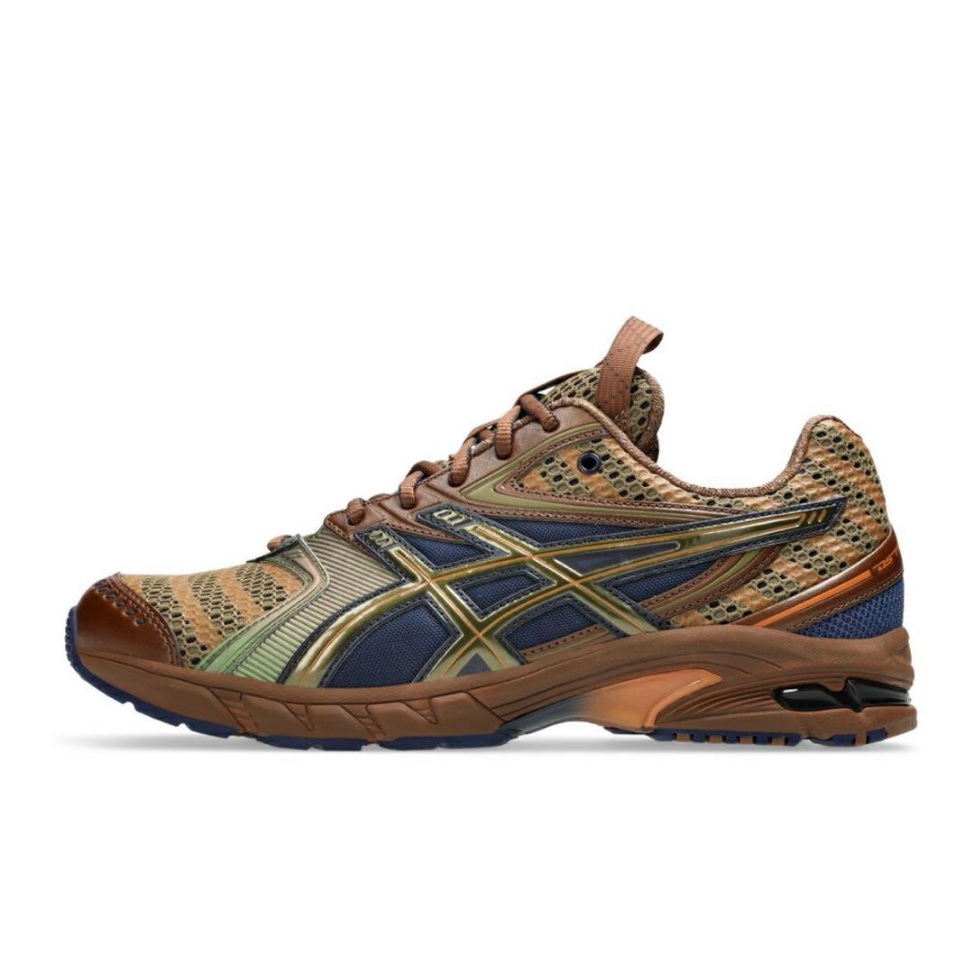 ウォーキング・ランニングウェア ASICS / UB9-S GEL-DSTRAINER14 26.0