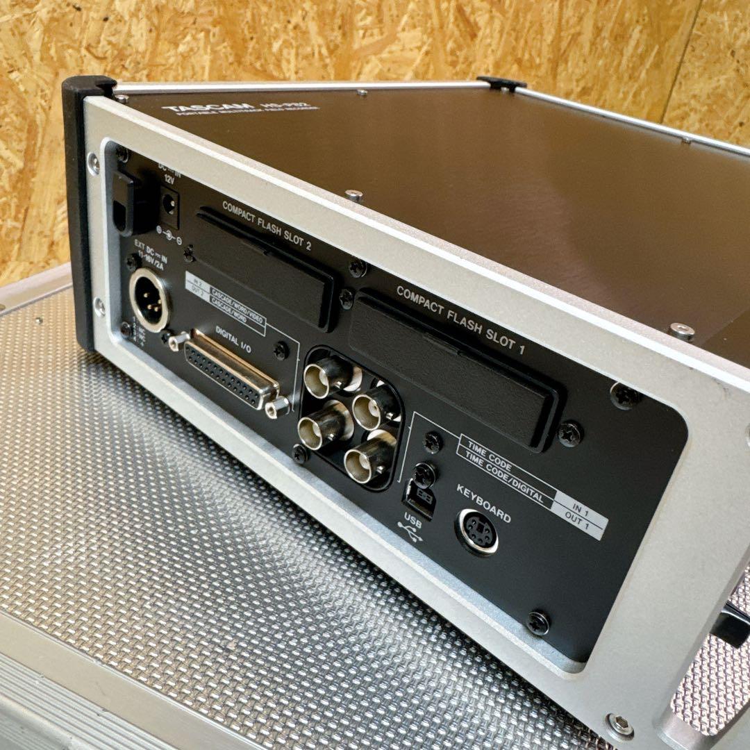 TASCAM HS-P82N マルチフィールドレコーダー MTR マルチトラック