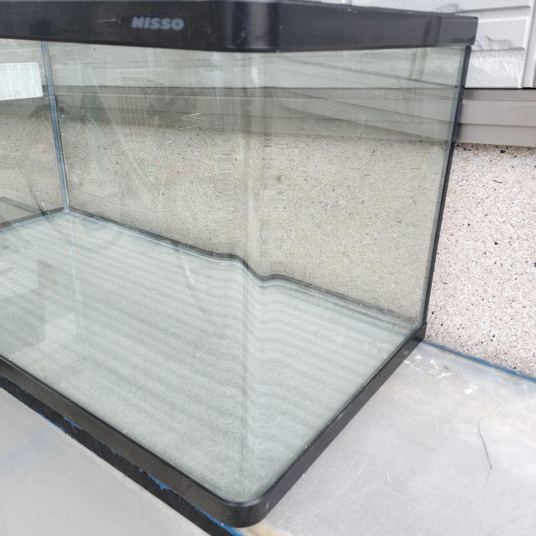 折り曲げ90センチ水槽 津市の取引限定品 オマケで底砂 プレゼント