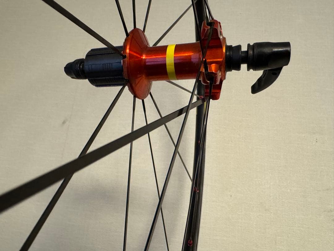 Mavic Ksyrium Elite 2017 RED クリンチャー