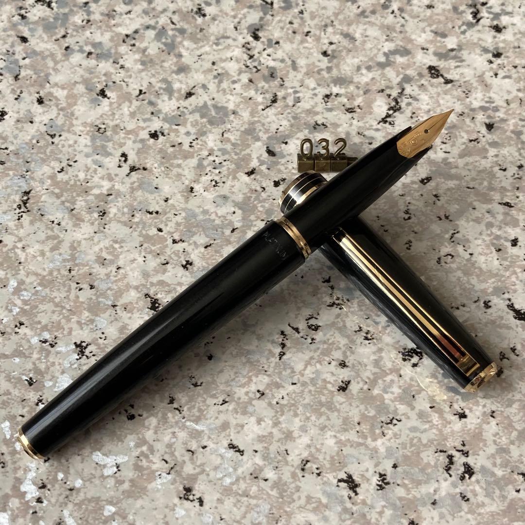 #032 オーバーホール済み 万年筆 PLATINUM ロング 18k