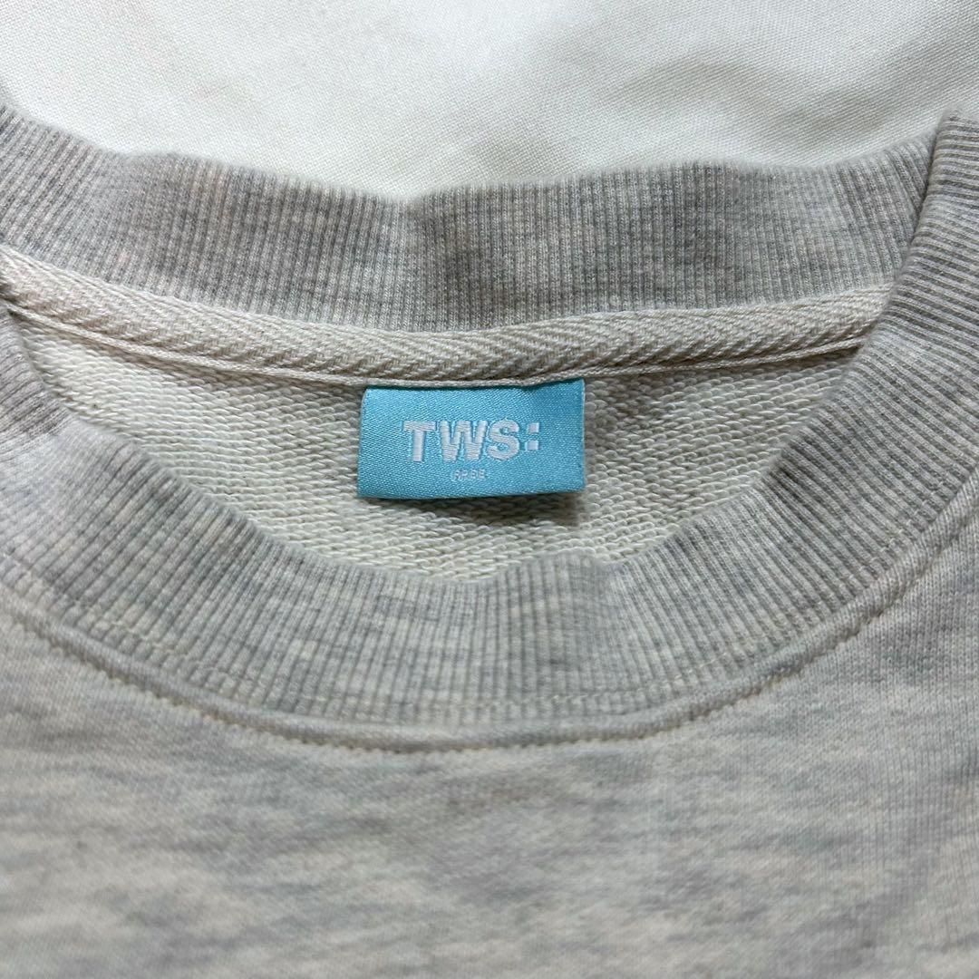 TWS play hard スウェット
