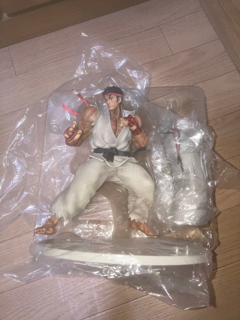 ストリートファイター　リュウ　エンブレイスジャパン　カプコン　フィギュア