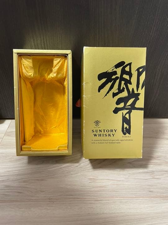 【限定値下中】サントリー『響』裏ゴールドラベル 1899 (700ml)