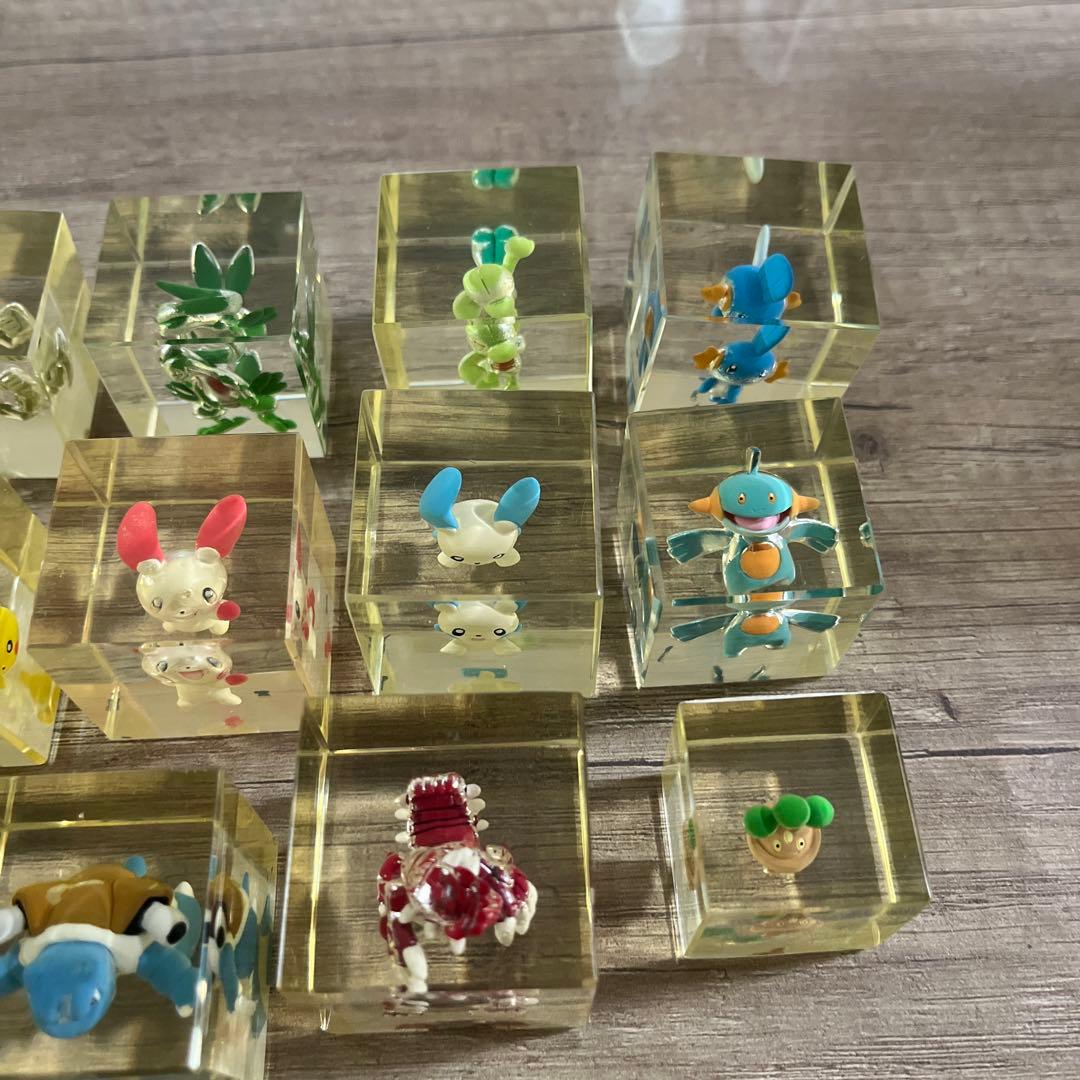 日*1様 ポケモン　クリアキューブ　フィギュア
