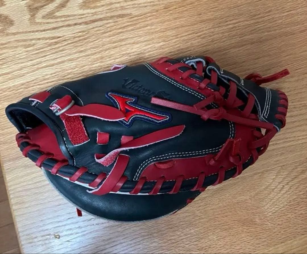 Mizuno 硬式キャッチャーミット　黒/赤 右投げ用