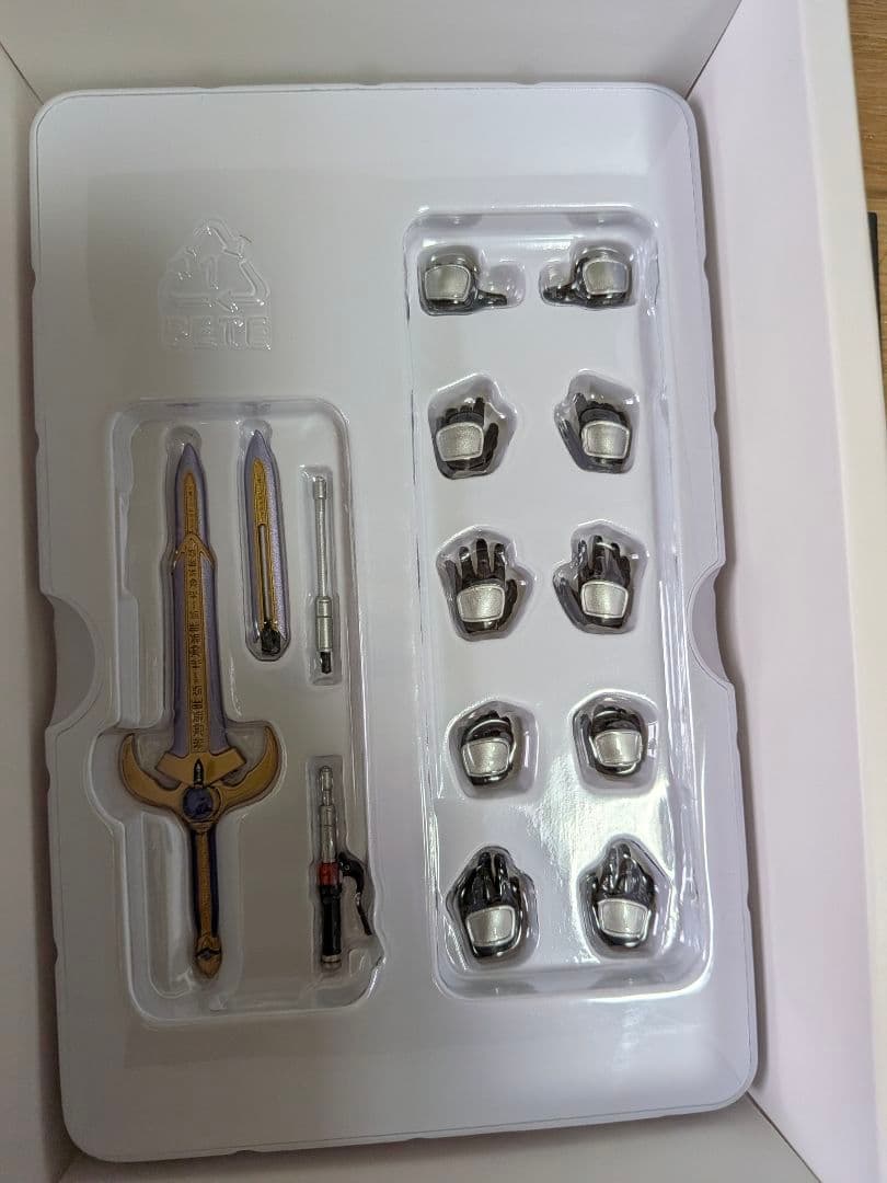 真骨彫　仮面ライダークウガ　タイタンフォーム