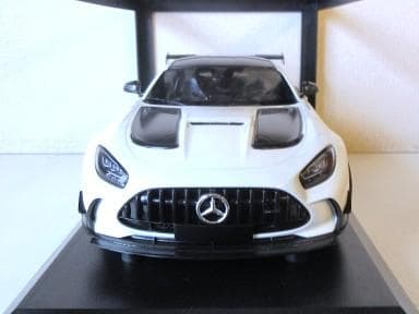 特価 MINICHAMPS 1/18 メルセデス AMG GT ブラックシリーズ