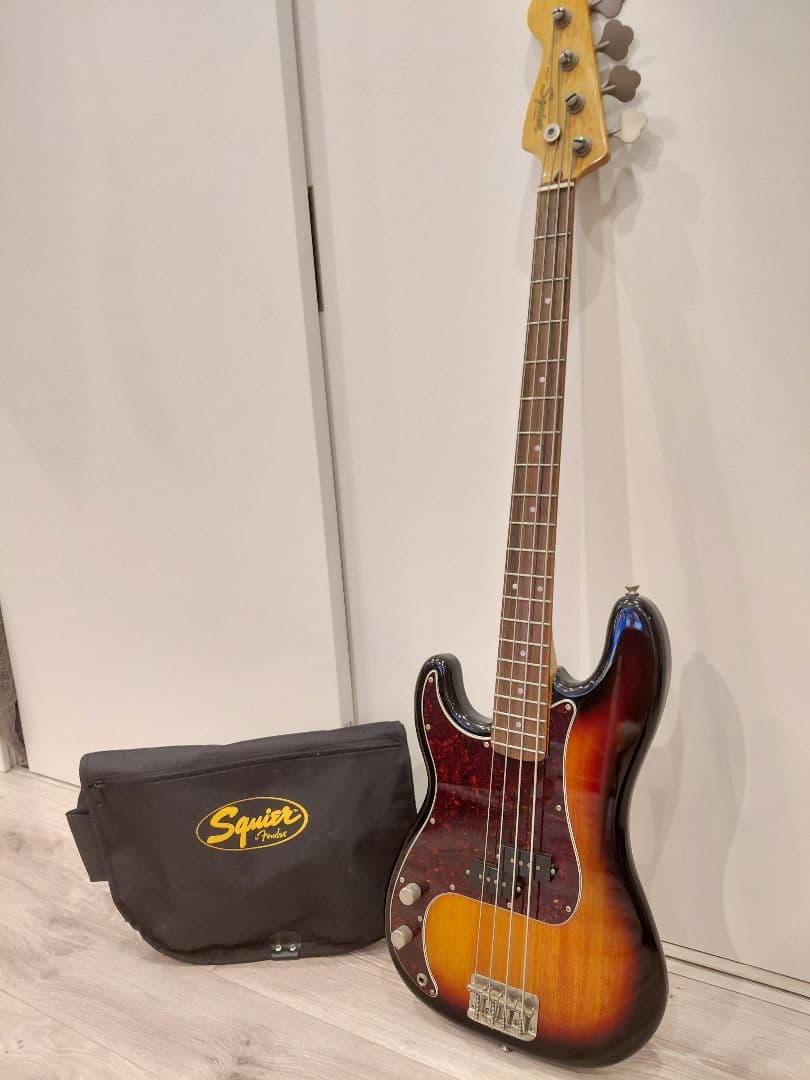 Squier Classic Vibe Precision Bassエレキベース