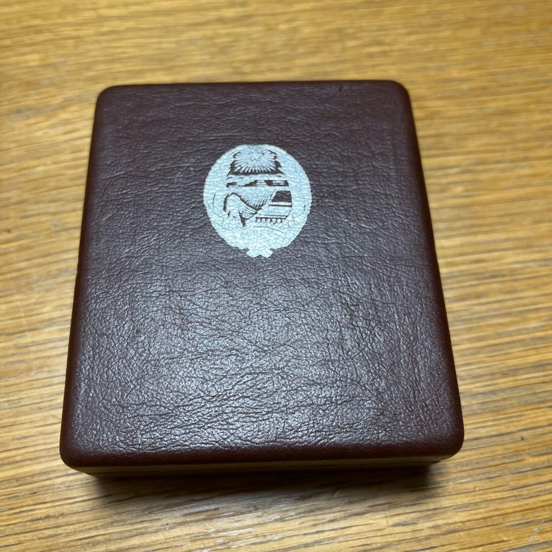 勲章　バッジ