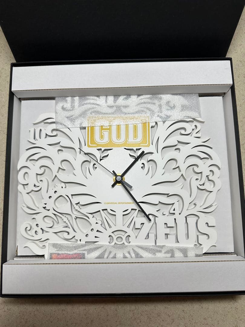 【廃盤品】ミリオンゴッド壁掛時計GOD ZEUSユニバーサル公式サイトより購入品