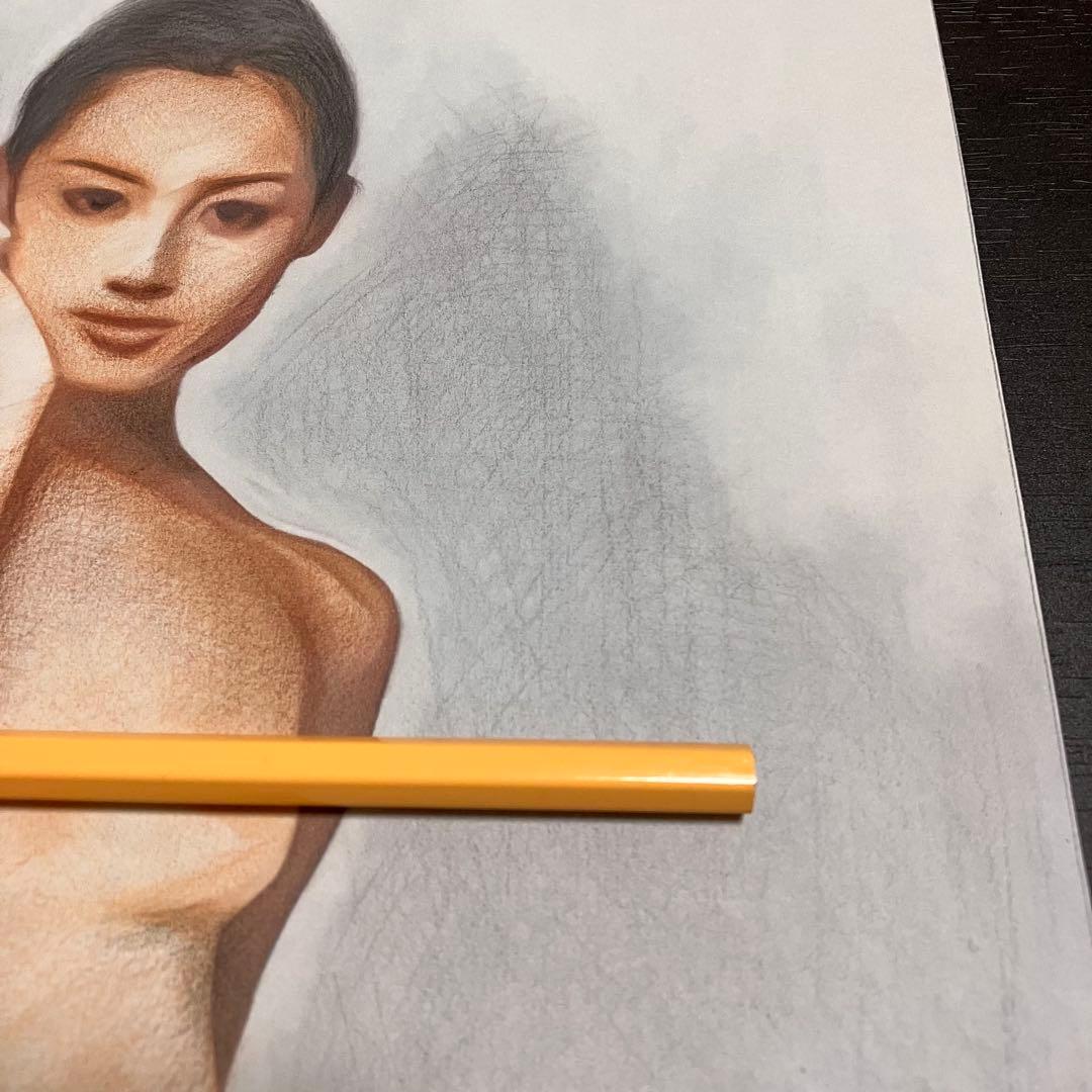 女優画25 額装品　額縁寸法32.0㎝×29.0㎝×1.5㎝　カラー着色　定款付
