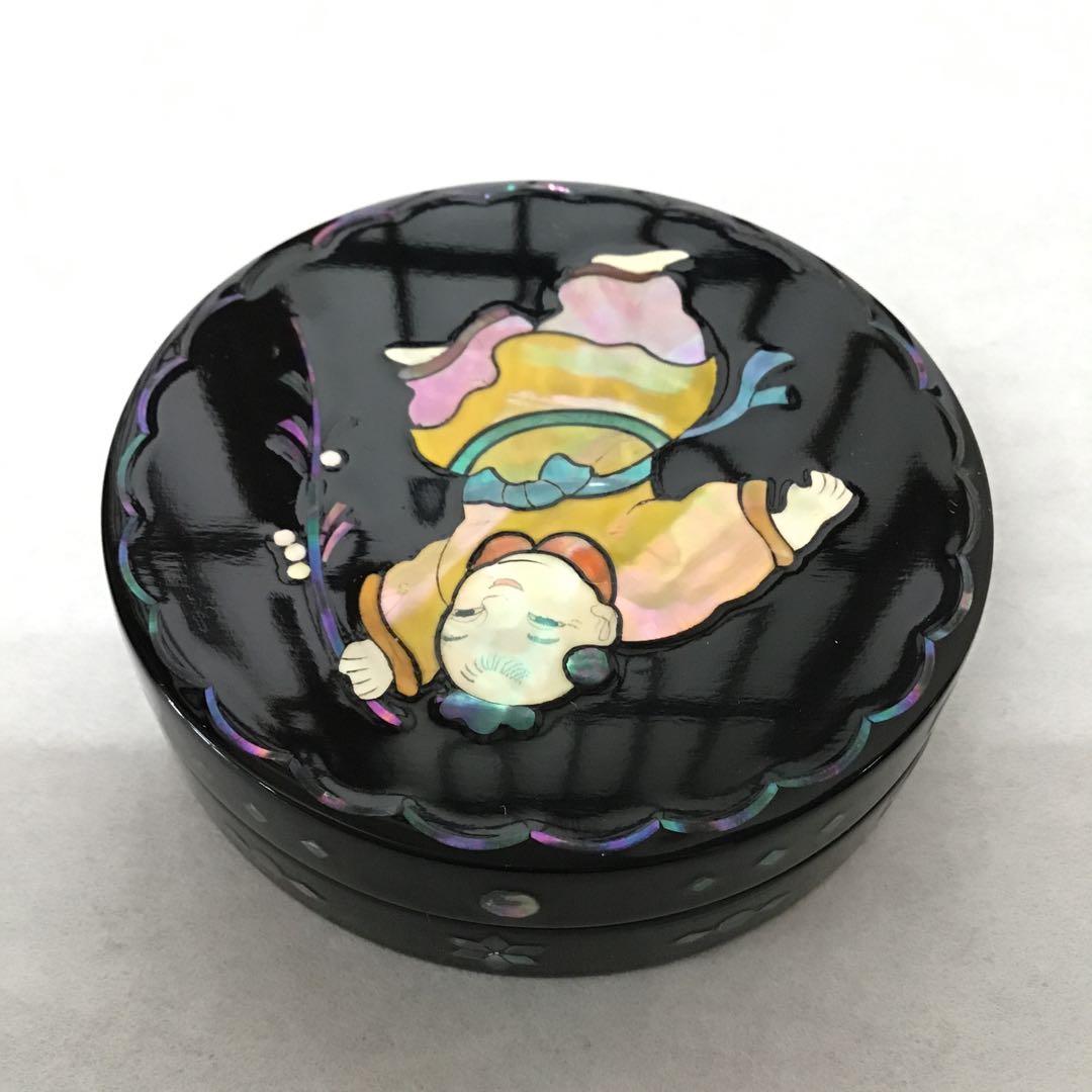 茶道具　高岡漆　青貝唐子　香合　貢山(蔵川建三)作　螺鈿　栞　共箱　S148KG