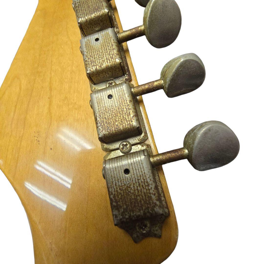 ジ*グ様 カスタマイズエレキギター　FERNANDESプレート　fenderピッ