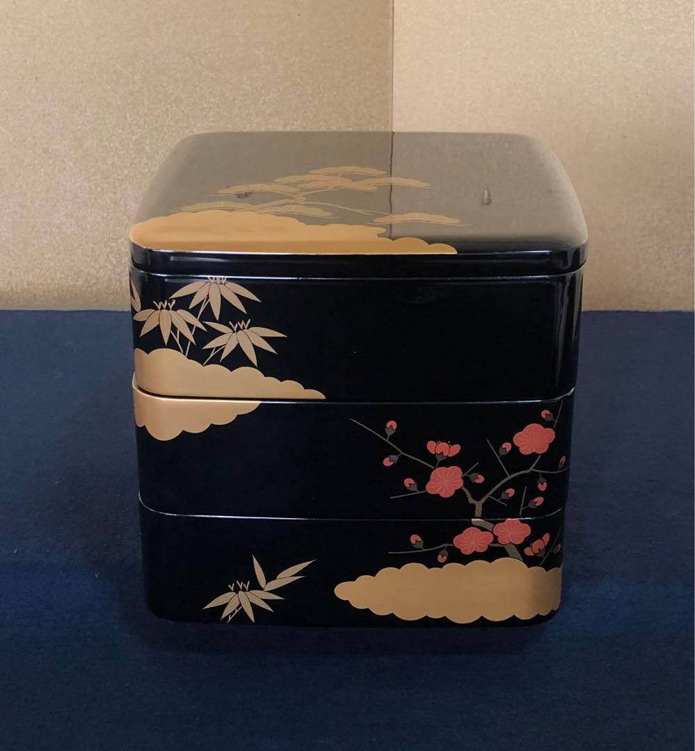 《R》輪島塗 雲松竹梅蒔絵 三段重 重台付 木製漆器 木箱　260116き4