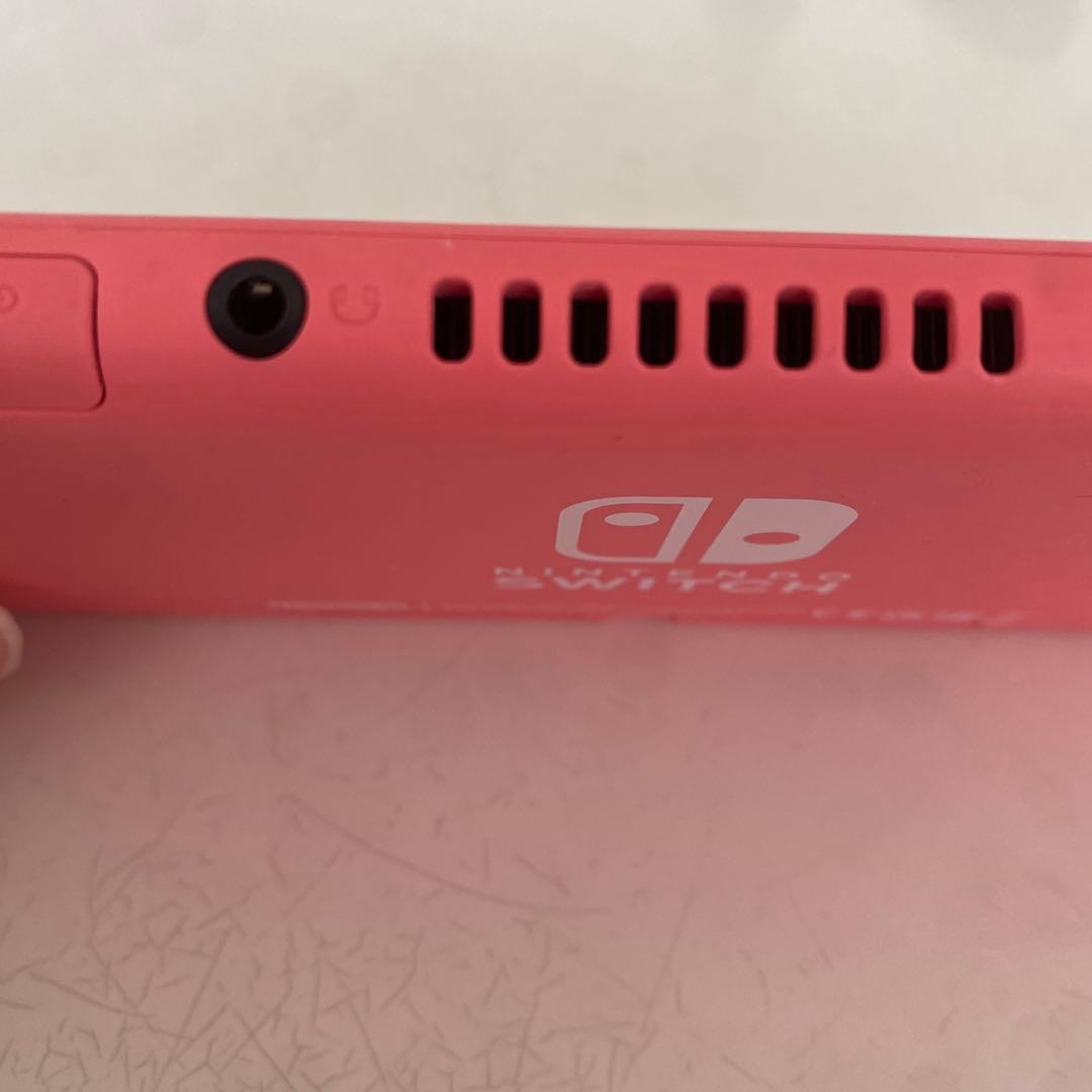 ジャンク　任天堂Switchライト　ピンク