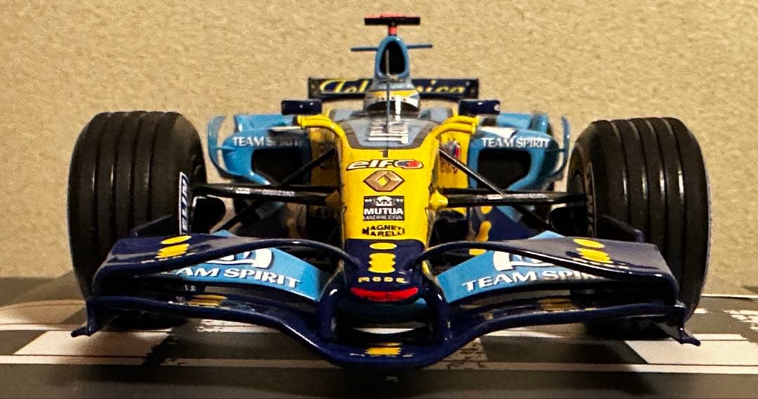 1/18 ルノー R26 2位 ブラジルGP F1 2006 F.アロンソ