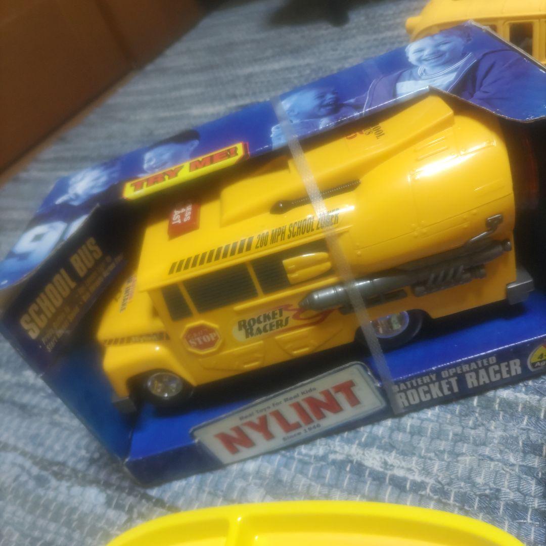 スクールバス