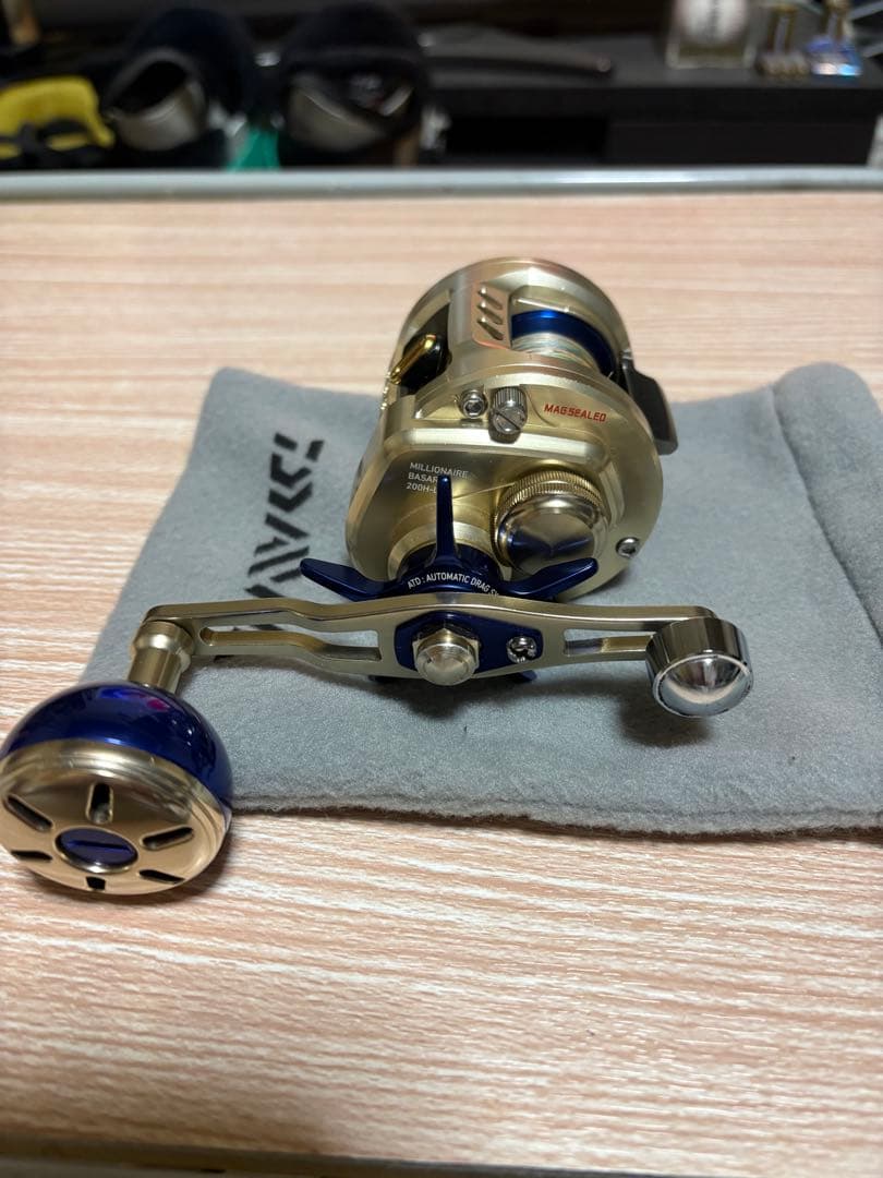 リール DAIWA MILLIONAIRE BASARA 200H-L