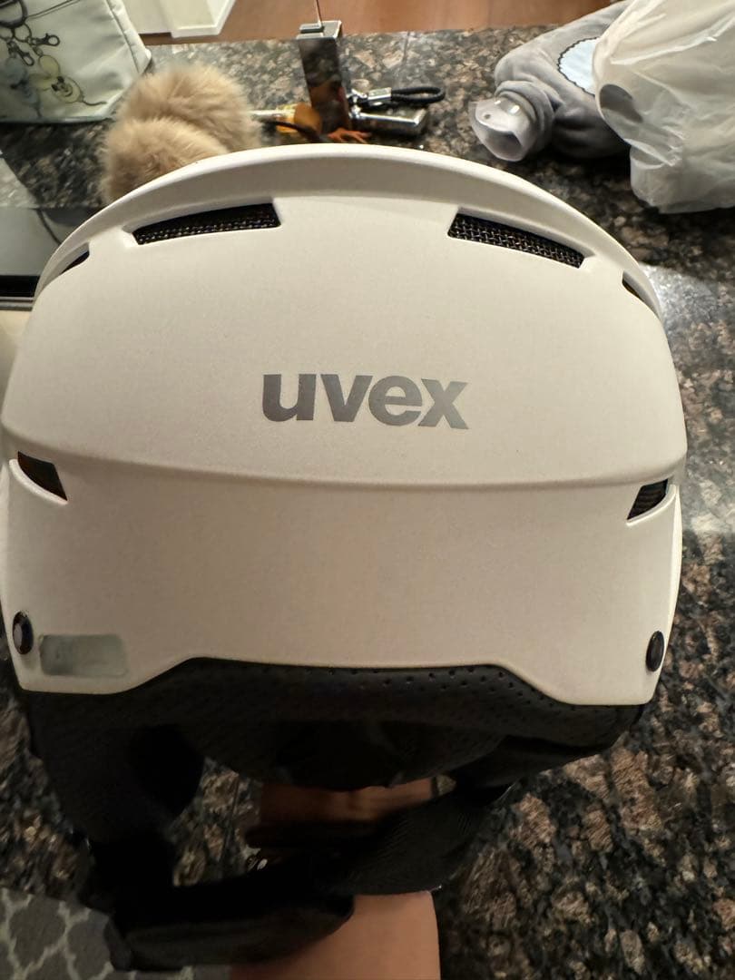 UVEXヘルメット