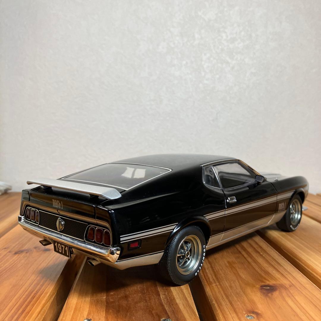 オートアート1/18 FORD MUSTANG MACH I BLACK
