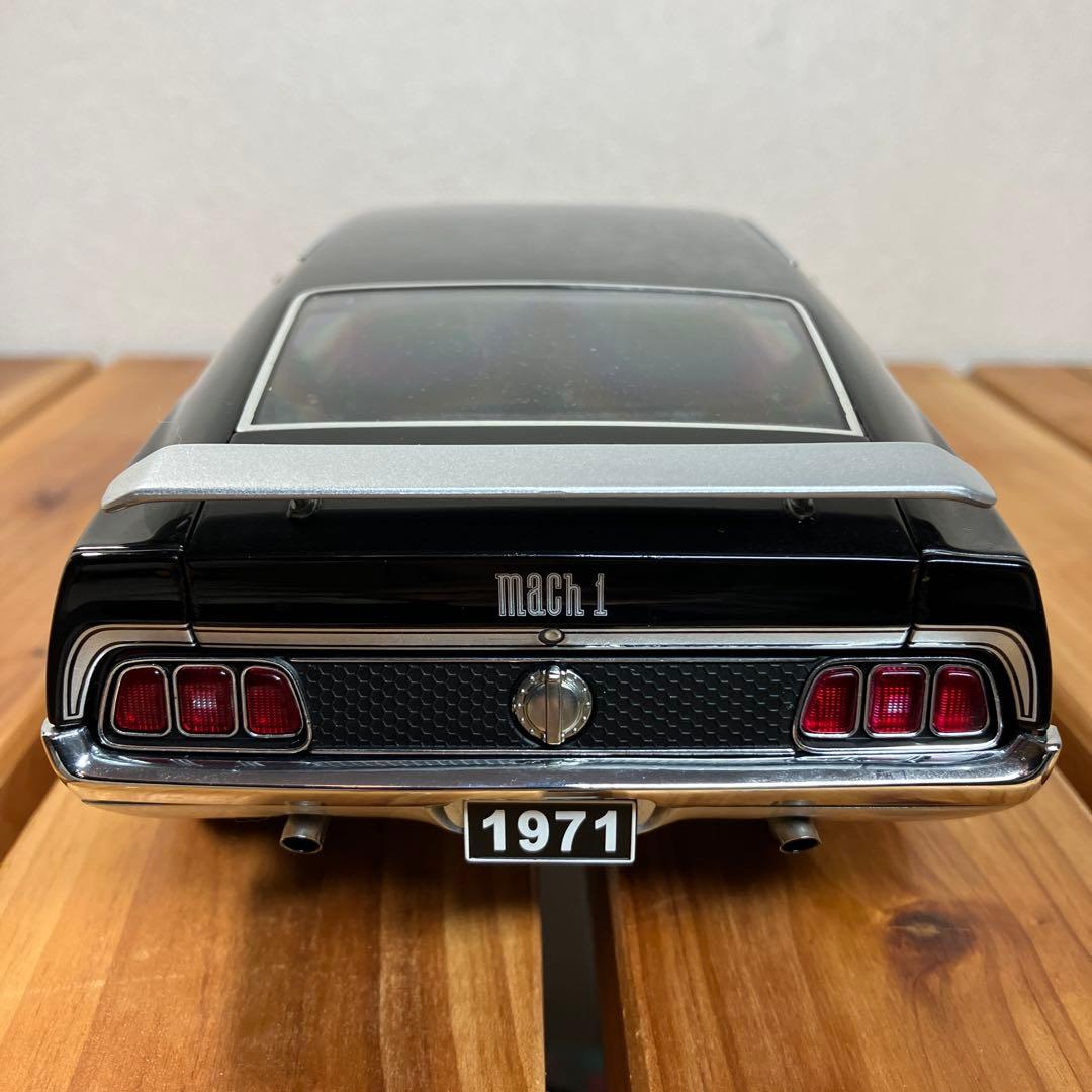 オートアート1/18 FORD MUSTANG MACH I BLACK
