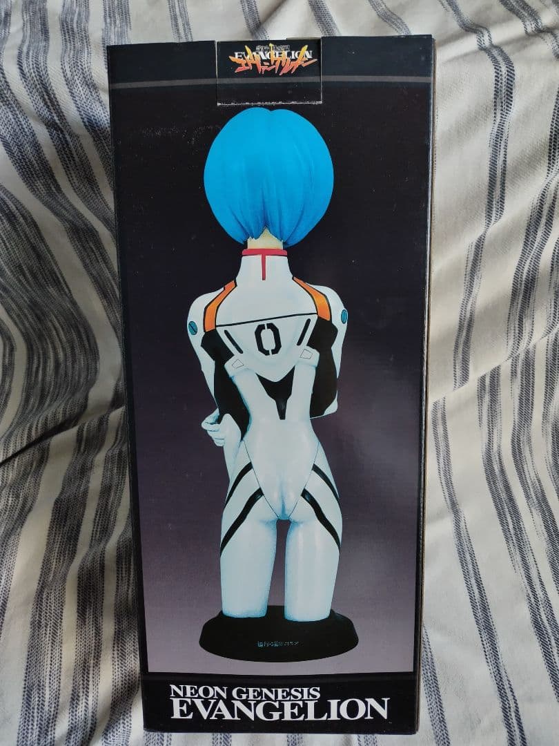 【限定品】綾波レイ 弐伍分ノ壱 半身像 ガレージキット ポスター付