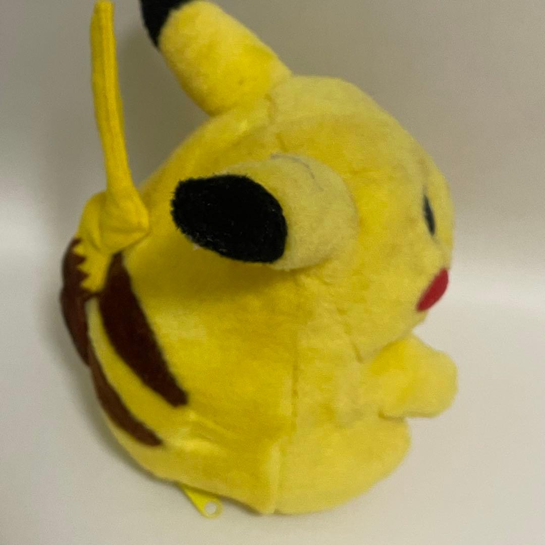 TOMY おしゃべりピカチュウ　ぬいぐるみ