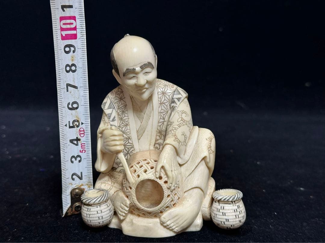 置物　アンティーク　天然素材　仏像　彫刻 古美術品　細密細工骨董　コレクション