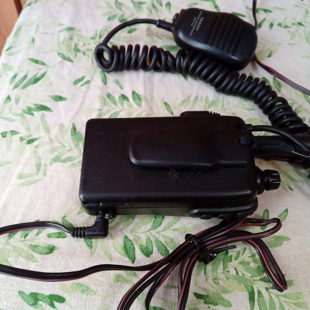 YAESU FT-50 トランシーバー 144/430M　ハンディ マイク電源付