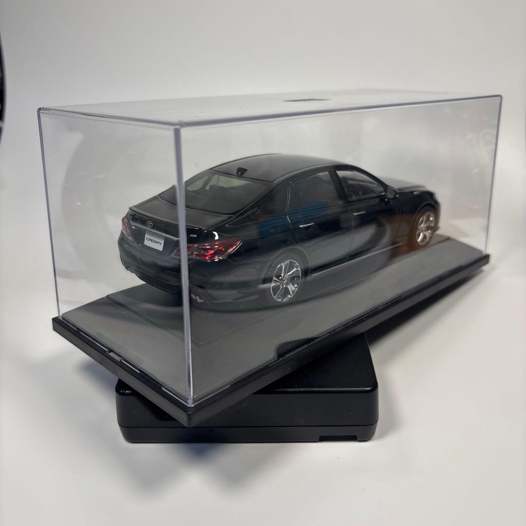 非売品 ディーラー正規 TOYOTA CROWN RS 1/43ダイキャスト黒