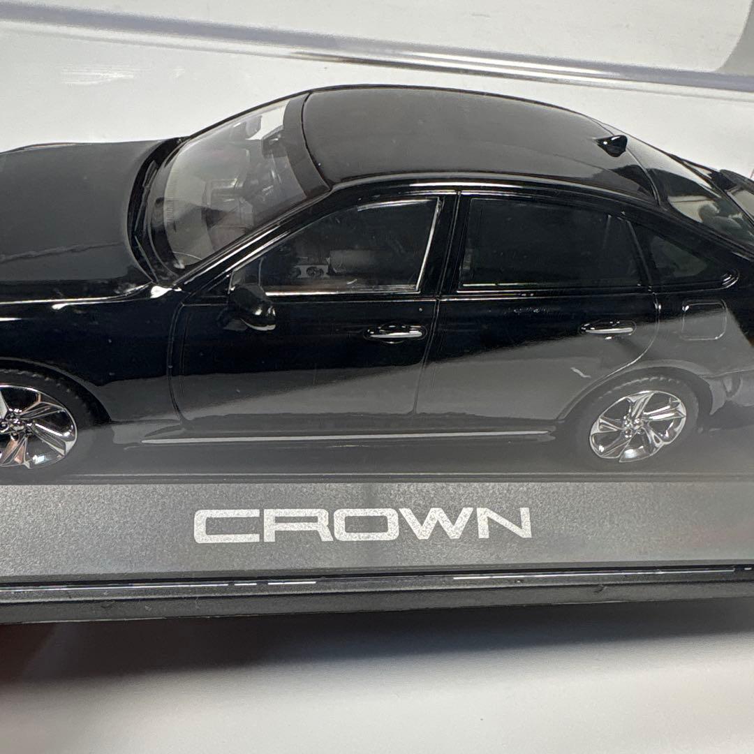 非売品 ディーラー正規 TOYOTA CROWN RS 1/43ダイキャスト黒