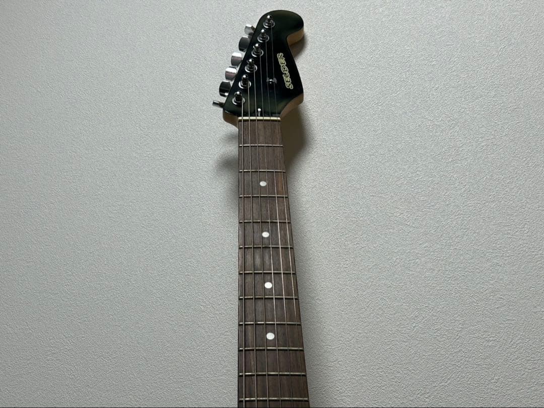 SELDERエレキギター ケース付 ブラック