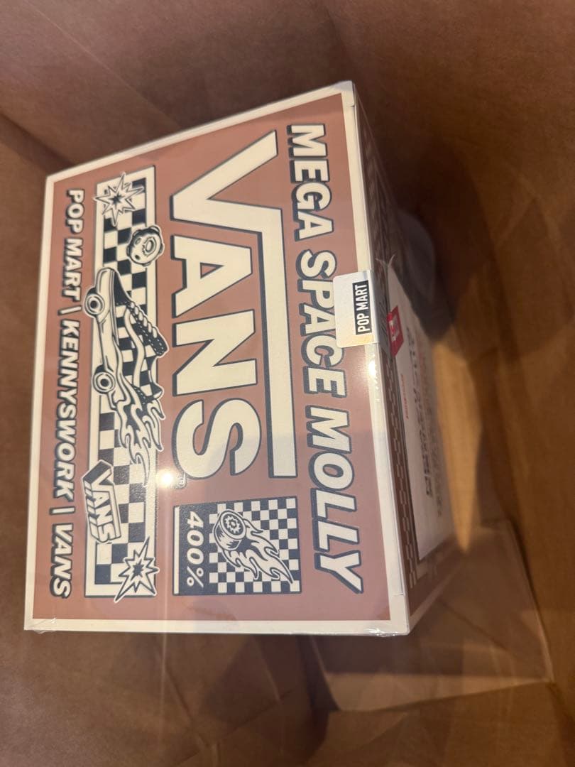 アイドル MEGA SPACE MOLLY 400% VANS