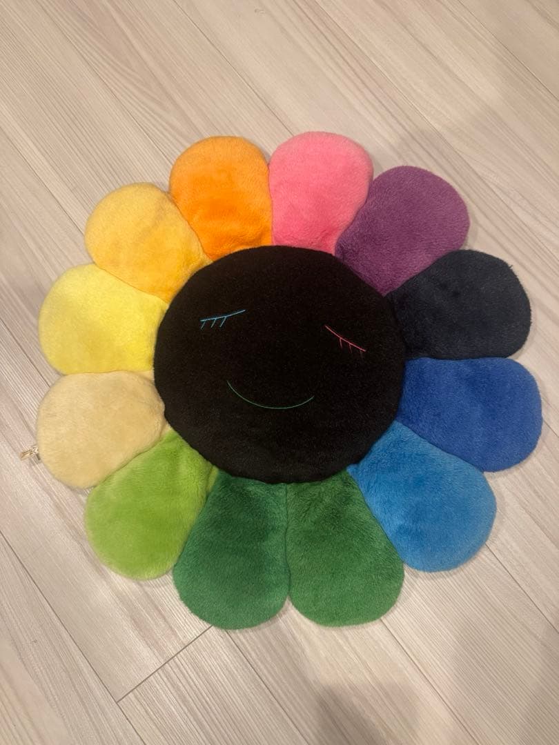 村上隆　お花クッション Rainbow&Black (60cm)