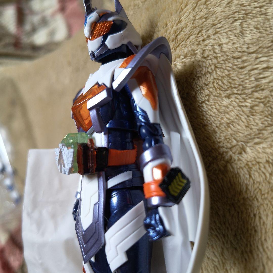SHFiguarts 仮面ライダーマジェード サンユニコーン