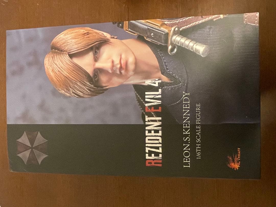 レオン・S・ケネディ フィギュア　1/6 RE4 バイオハザード
