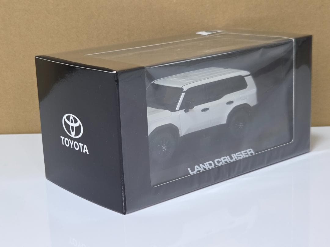 京商 1/43 ランドクルーザー250 03927PW ミニカー特販LHD仕様