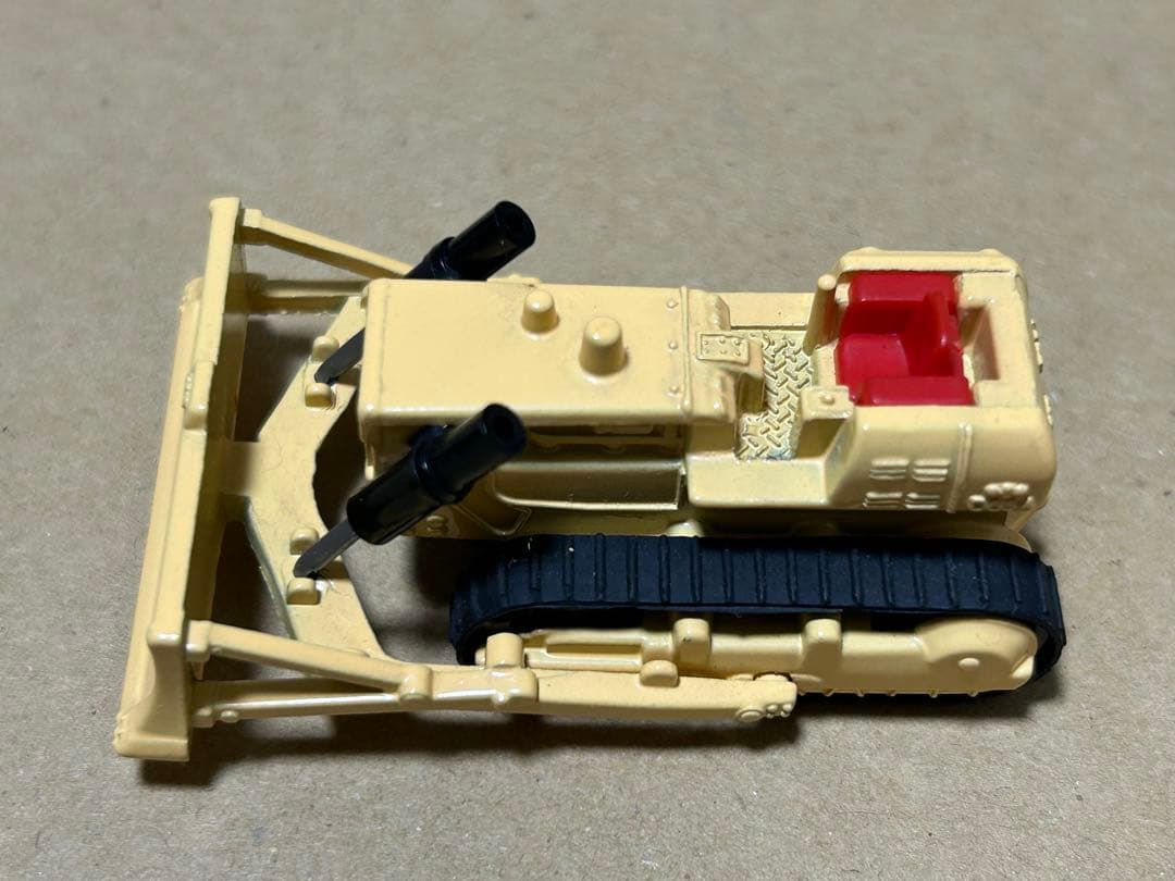 トミカ コマツ ブルドーザー D65A スーパーギフト 小松