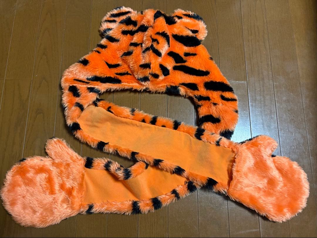 マフラーキャップ ティガー