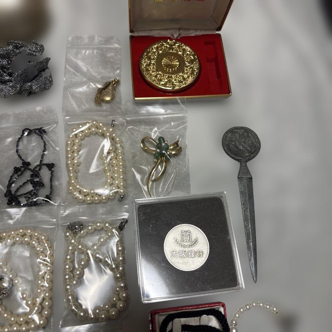 遺品整理品❗️アクセサリー まとめ売り 大量 ジャンク品 ネックレスなど