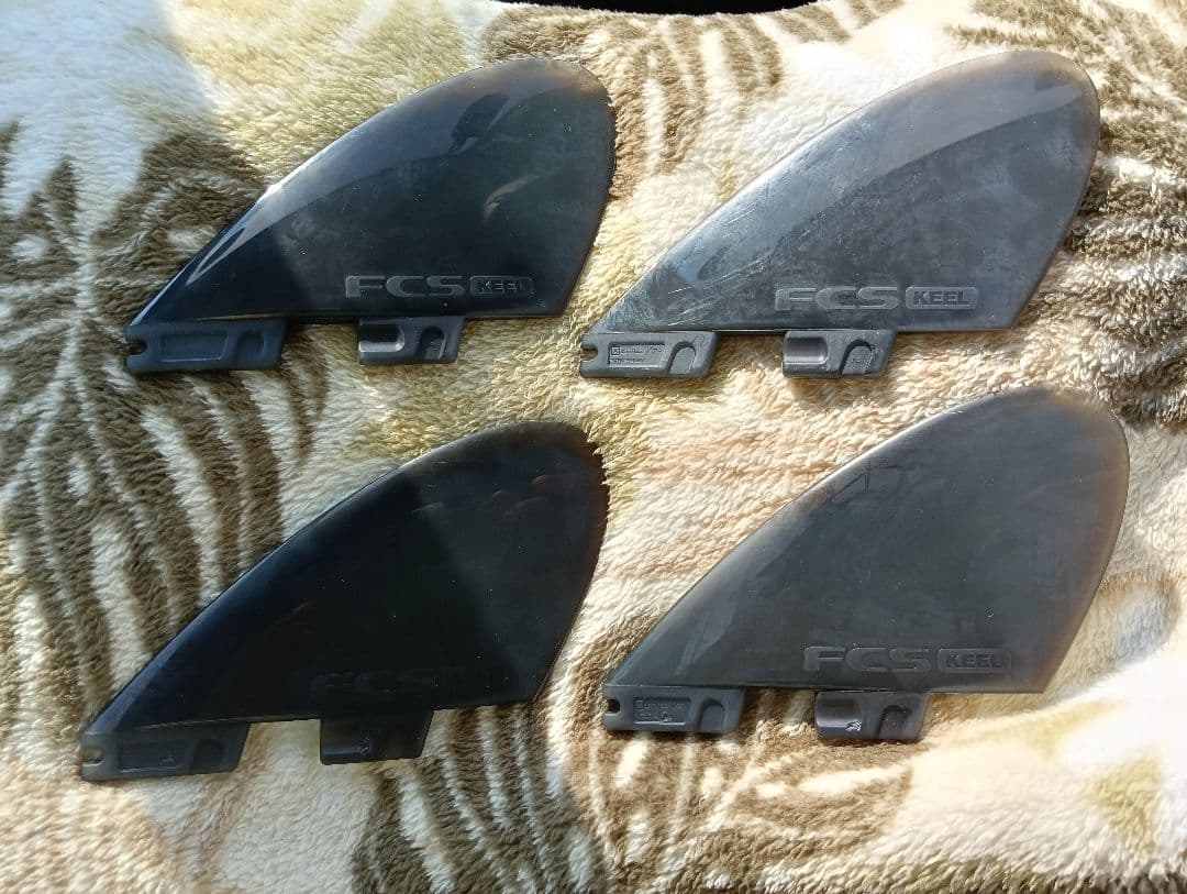 FCS KEEL フィン 4枚セット 収納ポーチ付き