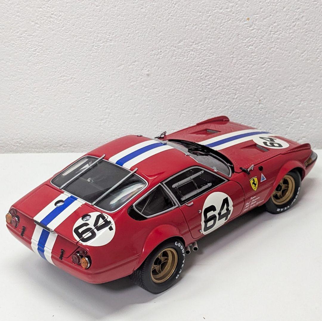 京商 1/18 フェラーリ365GTB/4デイトナ・コンペティツィオーネ