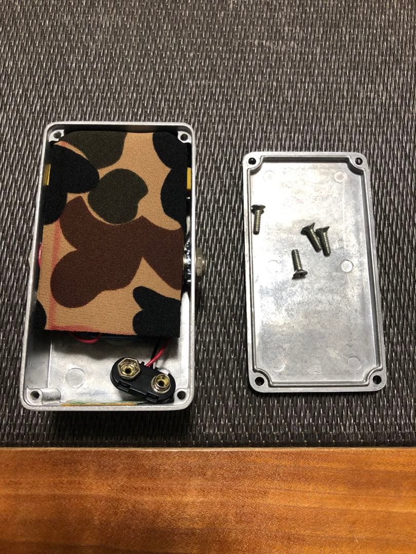 ギター Bearfoot Arctic White Fuzz