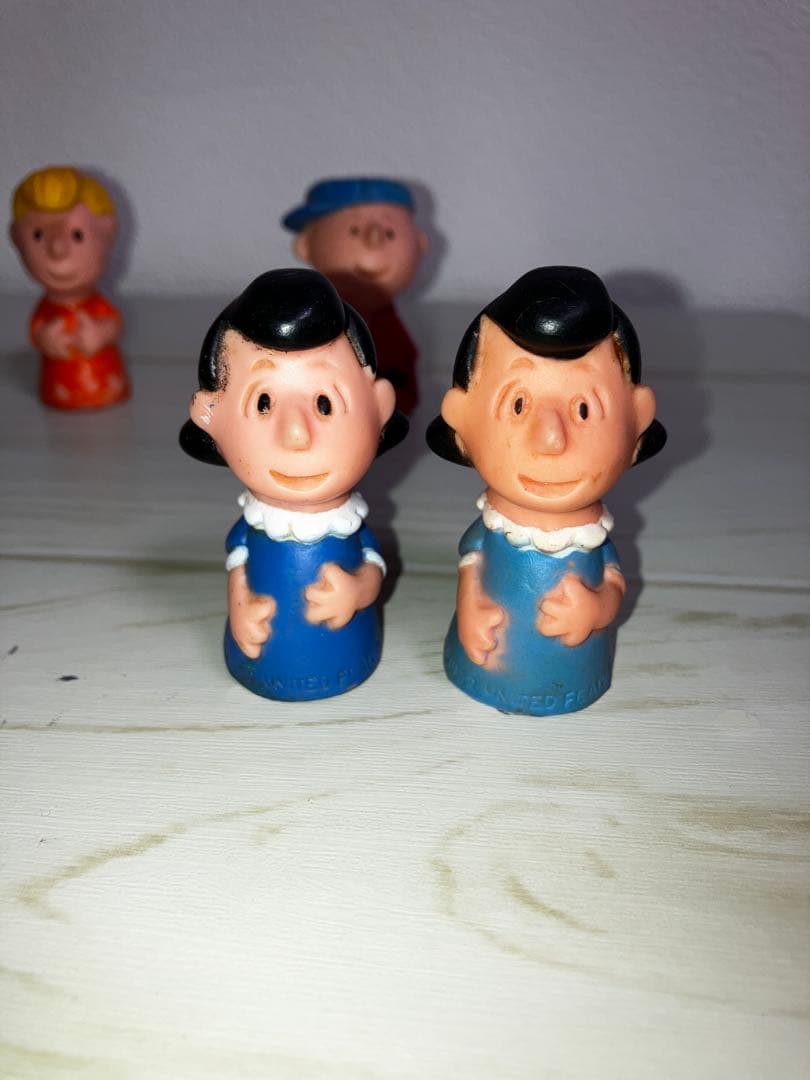 70年代 スヌーピーとピーナッツギャング　ソフビ　プッシュピンズ　まとめて
