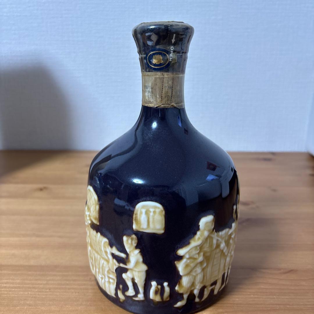 サントリー　ザ　ウイスキー　有田焼　陶器ボトル　未開封　古酒