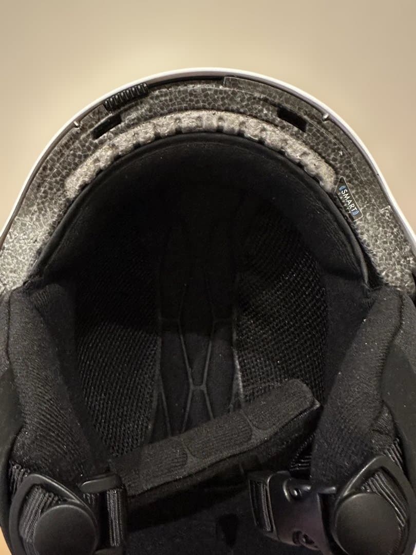 SALOMON スラローム用ヘルメット
